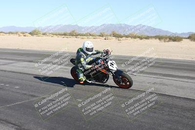 media/Dec-01-2025-Moto Forza (Mon) [[2daa91e15f]]/3-Beginner Group/Session 4 (Turn 10 Inside)/